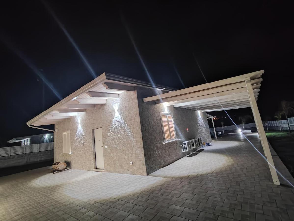 Janus Casa Nel Verde - Relax Pool & Spa Giano Vetusto المظهر الخارجي الصورة
